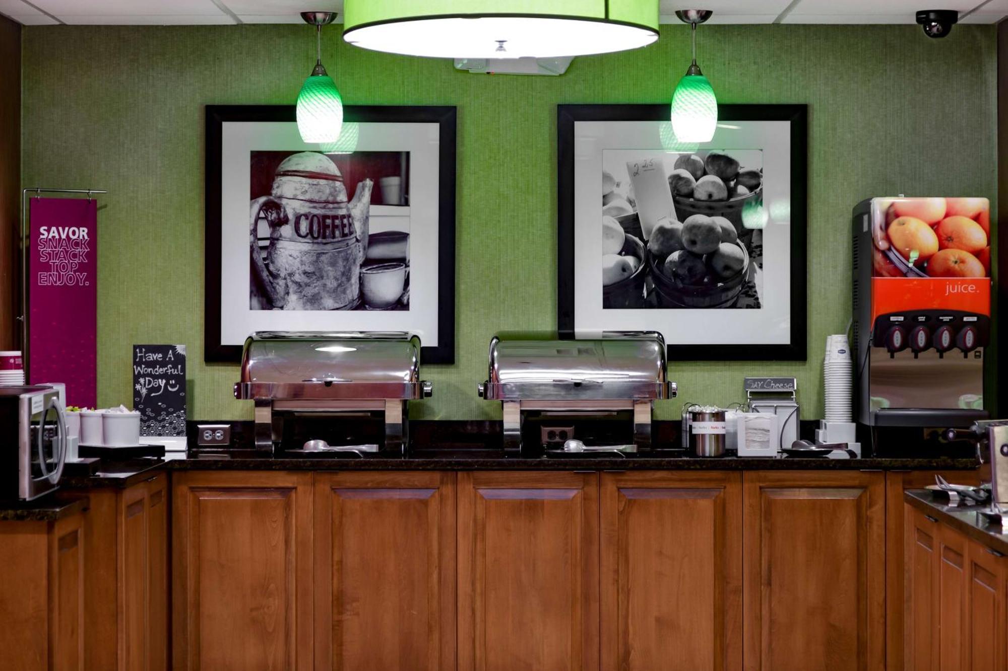 Hampton Inn Harrisonburg - University Екстер'єр фото