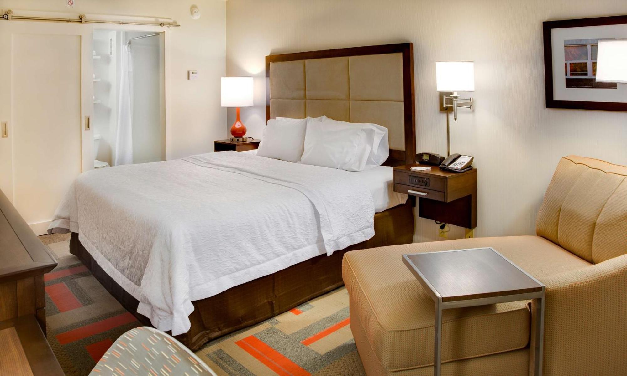 Hampton Inn Harrisonburg - University Екстер'єр фото