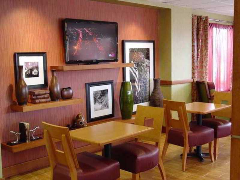 Hampton Inn Harrisonburg - University Екстер'єр фото